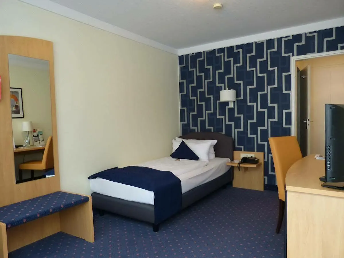 Trip Inn Hotel Uebachs Düsseldorf 4*,  Deutschland