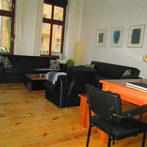 Apartment Ruhige Ferienwohnung - Mitte 